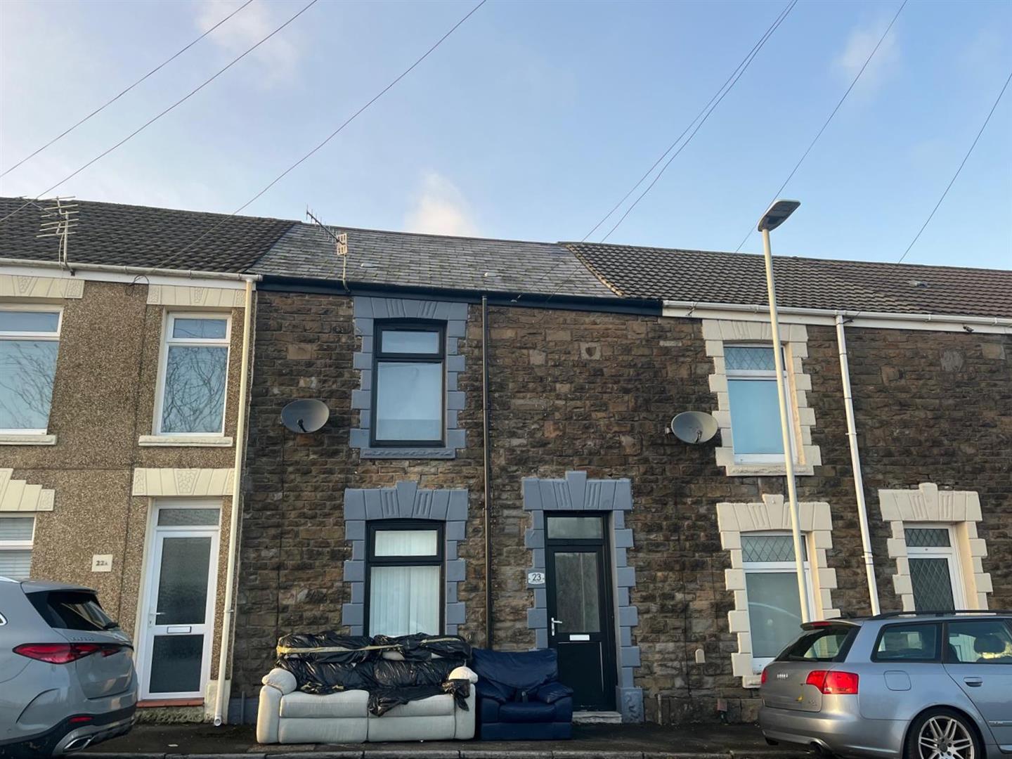 Idris Terrace, Plasmarl, Swansea, SA6 8LT